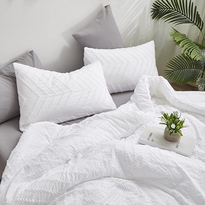 Wellboo White Tufted Jacquard Boho Comforter Set Full Size White Bedding Set Shabby Chic All Season Bed Quilt Women Men White Farmhouse Embroidery Blanket Soft Adult Broken Line Wave Geometry Bed - LeafyLoom