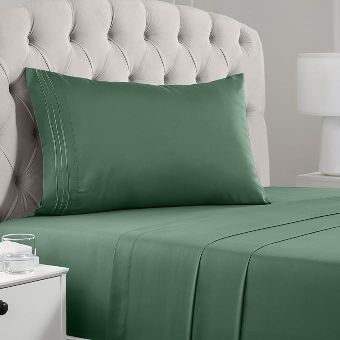 Mellanni Twin Sheets Set - 3 PC Iconic Collection Bedding Sheets & Pillowcases - Hotel Luxury, Extra Soft, Cooling Bed Sheets - Deep Pocket up to 16 inch (Twin, Emerald Green) - LeafyLoom