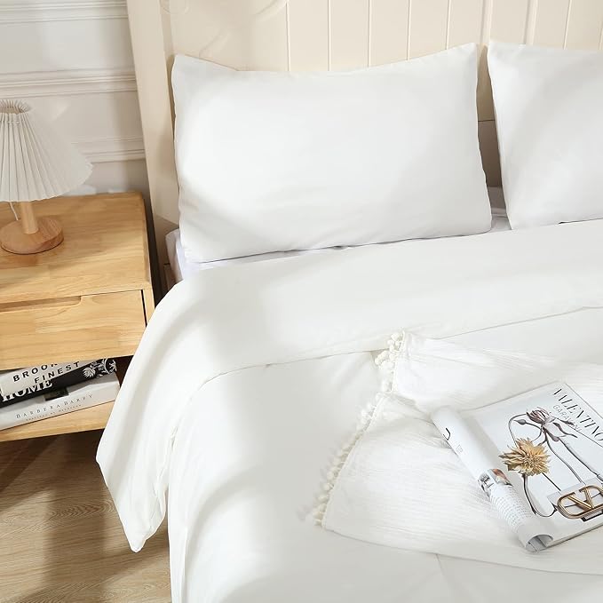 White Comforter for Queen Size Bed, Full Modern Bedding Set for Women/Men, Cute Soft & Lightweight Chic Microfiber Bed Sets, 3 pcs-1 Comforter & 2 Pillowcases (90"x90") - LeafyLoom