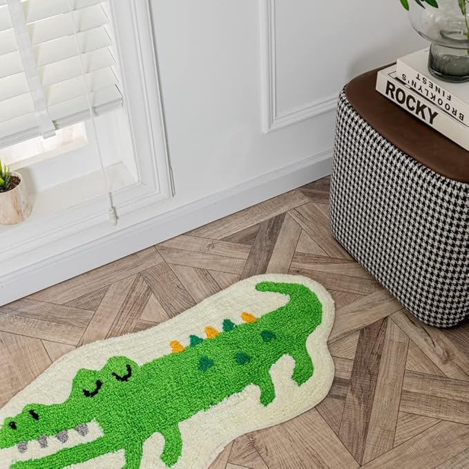 Green Crocodile Shaped Rug Cute Faux Animal Print Bathroom Rug Bath Mat Bath Carpet Shower Rug for Home Decor Bathroom Tub Floor Water Absorption Non-Slip Small Carpet Door Mat Playmat 15.7x29.5in - LeafyLoom