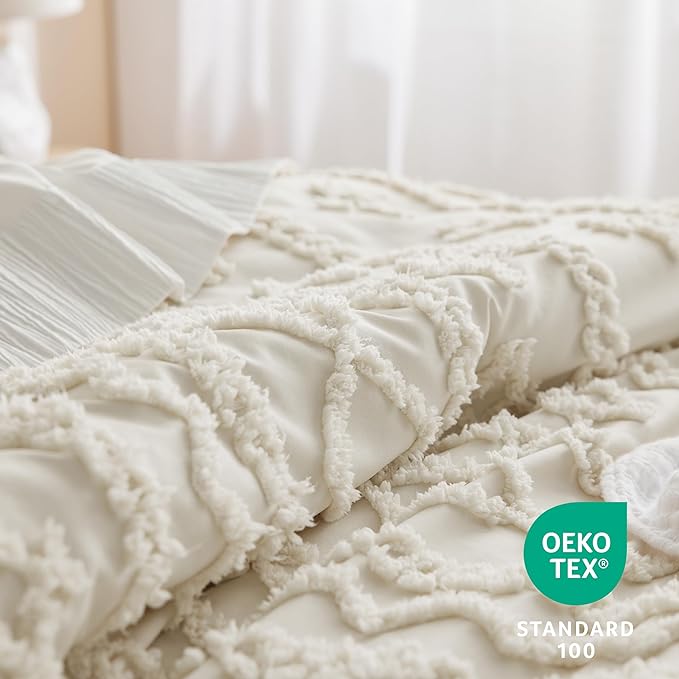 Bedsure Tufted Boho Comforter Set Queen - Dark Emerald Green Boho Bedding Comforter Set, 3 Pieces Farmhouse Shabby Chic Embroidery Bed Set, Soft Jacquard Comforter for All Seasons - LeafyLoom
