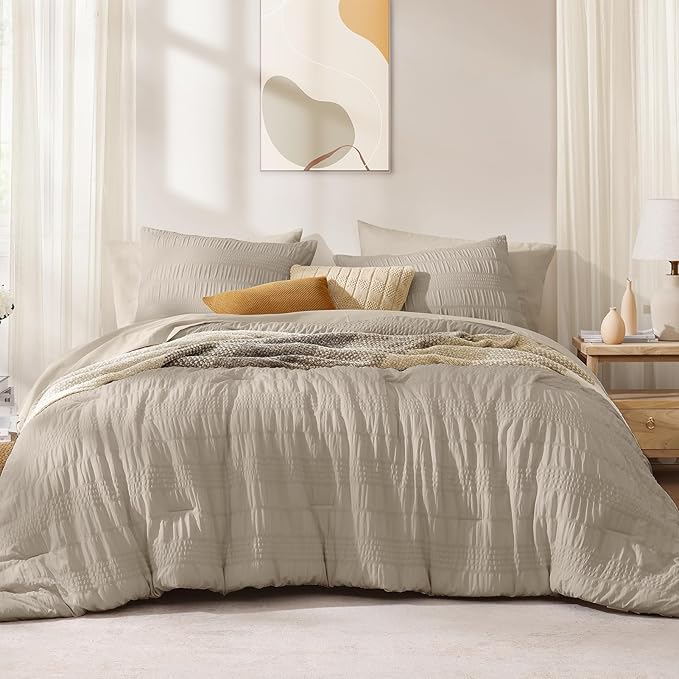 CASAAGUSTO Full Size Comforter Set, 7 Pieces Oatmeal Seersucker Bed in a Bag Full Size Soft All Seasons, Bedding Sets Full with Comforter, Flat Sheet, Fitted Sheet, 2 Pillow Shams, 2 Pillowcases - LeafyLoom