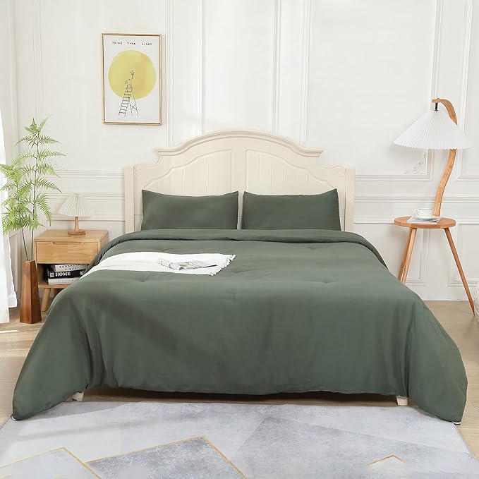 Emerald Green Comforter King Size, Modern Bedding Set for Women/Men, Cute Soft & Lightweight Microfiber Bed Sets, 3 pcs-1 Comforter & 2 Pillowcases 104"x90" - LeafyLoom
