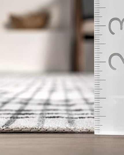 nuLOOM Leo Geometric Striped Machine Washable Ultra Thin Area Rug, 4' x 6', Ivory - LeafyLoom