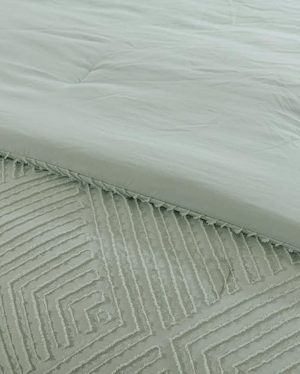 Twin/Twin XL Comforter Sage Green Tufted Design, Boho Twin Sizs Comforter 2 Pieces Lightweight and Fluffy for All Seasons(1 Comforter, 1 Pillowcase) - LeafyLoom