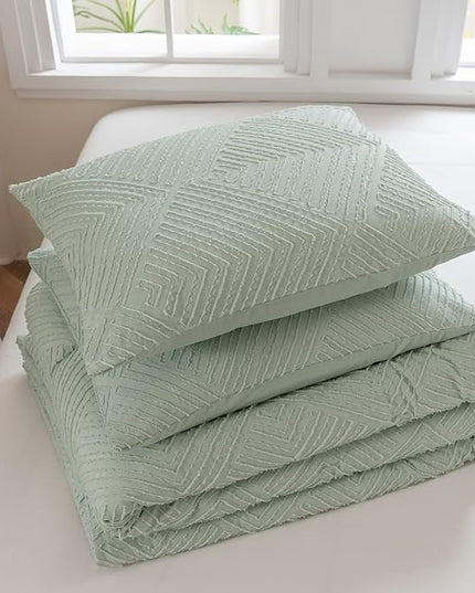 King Size Comforter Set, Sage Green Tufted design King Bed Comforter, Boho Bedding Comforter Extra Fluffy, Ideal for All Seasons 3 Pieces (1 Comforter, 2 Pillowcases) - LeafyLoom