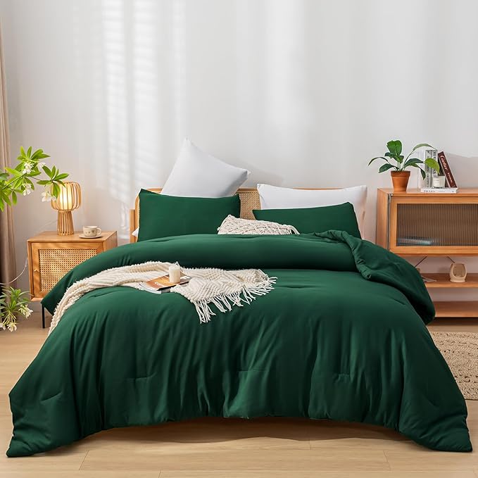 Comforter Set California King Size Dark Green 3 Pieces Boho Bed Comforter Sets Emerald Cal King Oversized Soft Lightweight Bedding Set for All Season (1 Comforter, 2 Pillowcases) - LeafyLoom