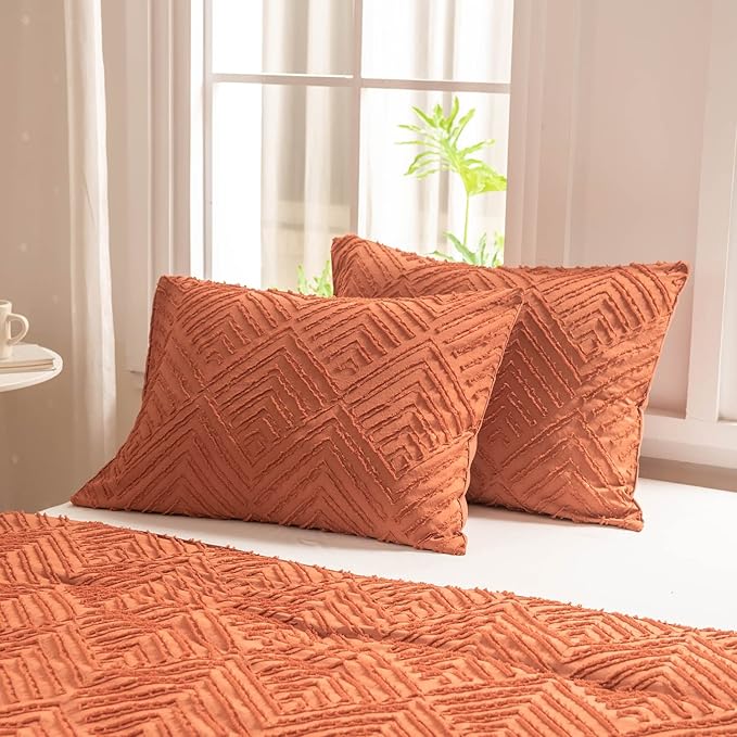 Queen Comforter Set, Tufted Terracotta Comforter Set Queen, Boho Bedding Comforter Sets Extra Fluffy, Ideal for All Seasons 3 Pieces (1 Comforter, 2 Pillowcases) - LeafyLoom