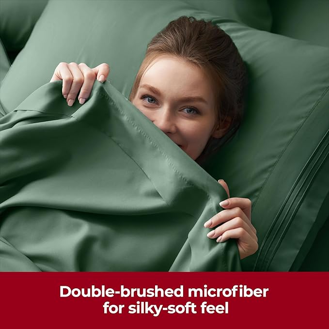 Mellanni Extra Deep Twin Sheets - 3 PC Iconic Collection Bedding Sheets & Pillowcases - Hotel Luxury, Ultra Soft, Cooling Bed Sheets - Extra Deep Pocket up to 21 inch (Twin, Emerald Green) - LeafyLoom