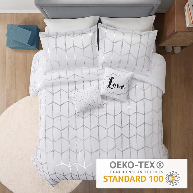 Intelligent Design Raina Twin / Twin XL Comforter Set, Soft Microfiber Comforter Set Twin, Modern Geometric Metallic Bed Set, 4 Pieces College Bedding Comforter Set with 1 Sham, 2 Toss Pillows White - LeafyLoom