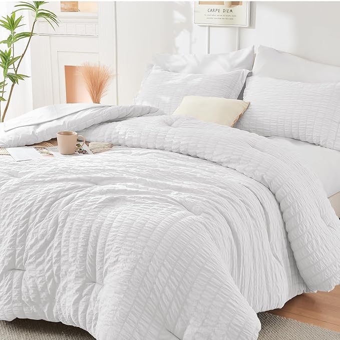 HYMOKEGE Seersucker Queen Comforter Set 3 Pieces, Lightweight Comforter Sets for Bedding, Bed Set with 1 All Season Soft Down Alternative Comforter and 2 Pillow Shams, White - LeafyLoom