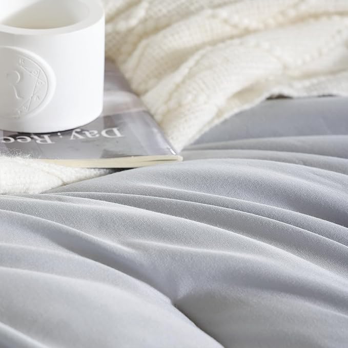 Grey Comforter Queen Size 3PCS Light Grey Comforter with 2 Pillowcases - Ligtweight Soft Solid All Season Queen Comforter Bed Set - Boho Aesthetic Bedding Set for Men and Women - LeafyLoom