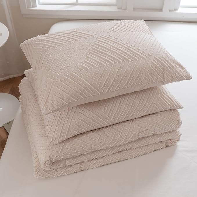 Full Comforter Set, Tufted Cream Comforter Set Full, Boho Bedding Comforter Sets Extra Fluffy, Ideal for All Seasons 3 Pieces (1 Comforter, 2 Pillowcases) - LeafyLoom