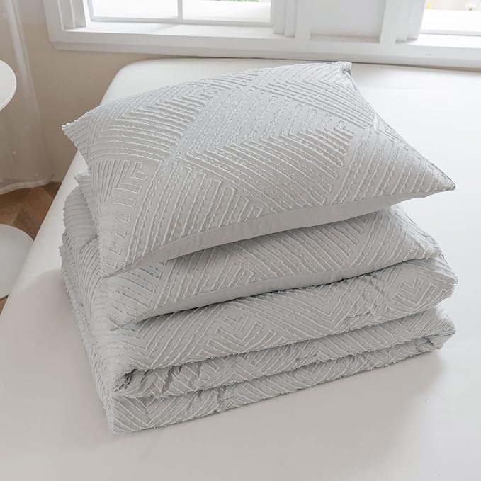 King Size Comforter Set Light Grey, Shabby Chic Tufted Design Boho Bedding Comforter Sets 3 Pieces (1 Comforter, 2 Pillowcases) - LeafyLoom