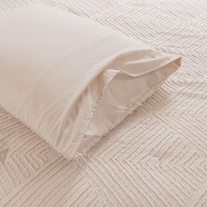 Beige King Size Comforter Set, Boho Tufted Design Bedding Comforter Sets 3 Pieces, Lightweight and Fluffy for All Seasons (1 Comforter, 2 Pillowcases) - LeafyLoom