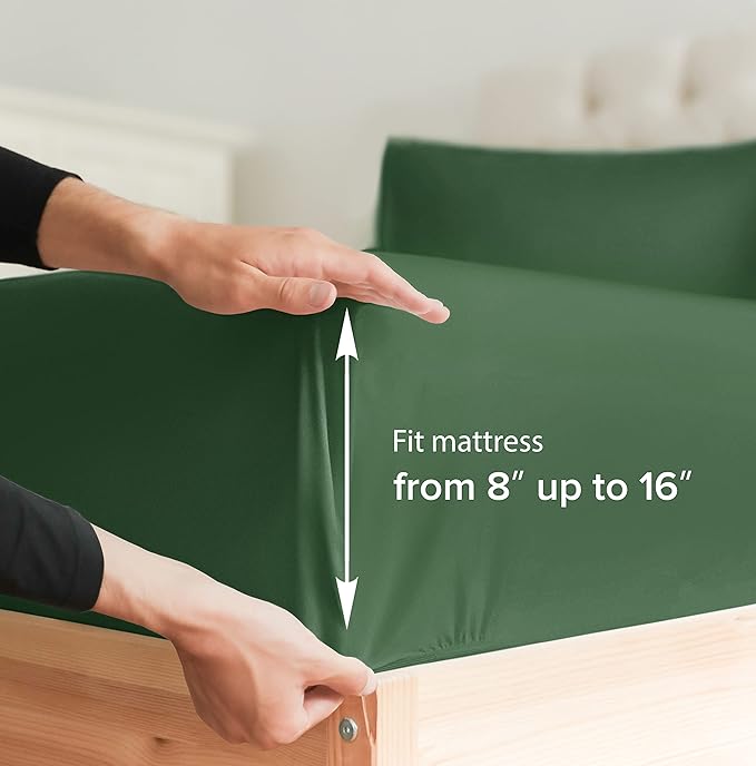 Twin Size 3 Piece Sheet Set - Comfy Breathable & Cooling Sheets - Hotel Luxury Bed Sheets for Women & Men - Deep Pockets, Easy-Fit, Soft & Wrinkle Free Sheets - Emerald Green Oeko-Tex Bed Sheet Set - LeafyLoom