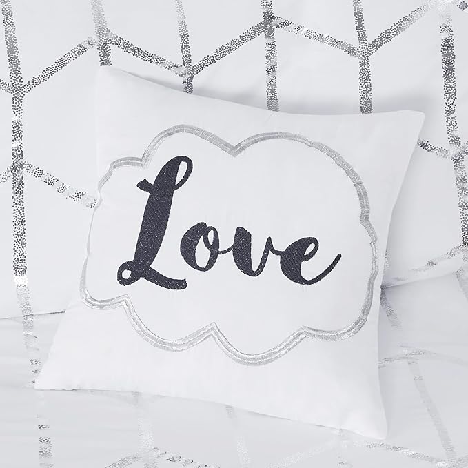 Intelligent Design Raina Twin / Twin XL Comforter Set, Soft Microfiber Comforter Set Twin, Modern Geometric Metallic Bed Set, 4 Pieces College Bedding Comforter Set with 1 Sham, 2 Toss Pillows White - LeafyLoom