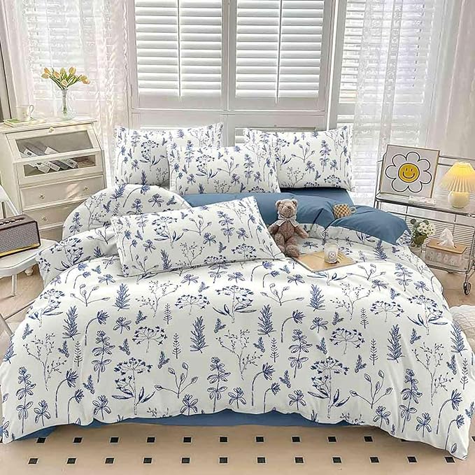 Nanko Blue Floral Comforter Set Queen Size 3 Pcs, White Flower Leaf Printed Pattern Spring Soft Microfiber Alternative Duvet, Vintage Farmhouse Lightweight Bedding Set Bed in a Bag for Women Men 90x90 - LeafyLoom