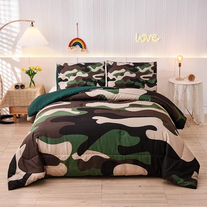 Meeting Story Camouflage Bedding Set, Green Camouflage Comforter Set, 3 PCS One Comforter and Two Pillowases, All Season Soft Bedspread for Kids Teens Adults (Green, Twin) - LeafyLoom