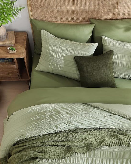 CASAAGUSTO King Size Comforter Set, 7 Pieces Sage Green Seersucker Bed in a Bag King Soft All Seasons, King Bedding Sets with Comforter, Flat Sheet, Fitted Sheet, 2 Pillow Shams, 2 Pillowcases - LeafyLoom