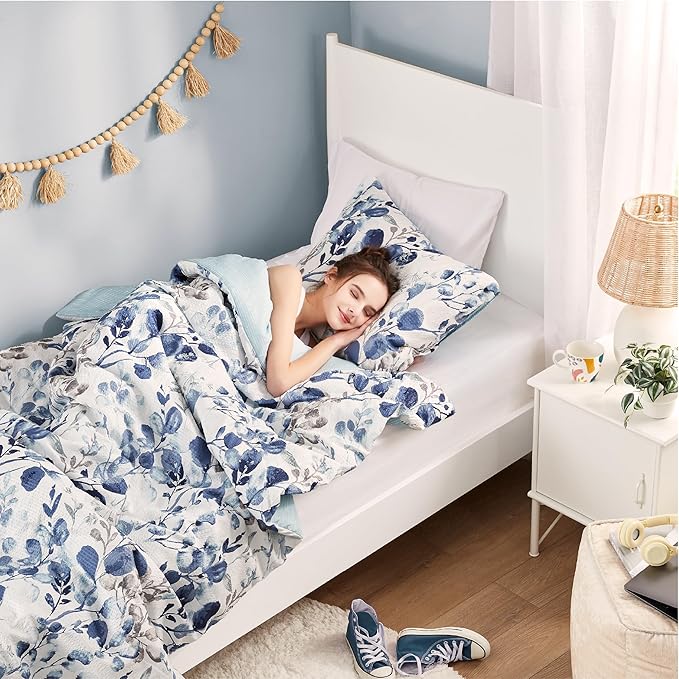 Codi Floral Twin Comforter Set for Teen Girls, Spring Lavender Bedding Sets with Soft Seersucker 2pcs - 1 Flower Comforters and 1 Pillows Case, Blue - LeafyLoom