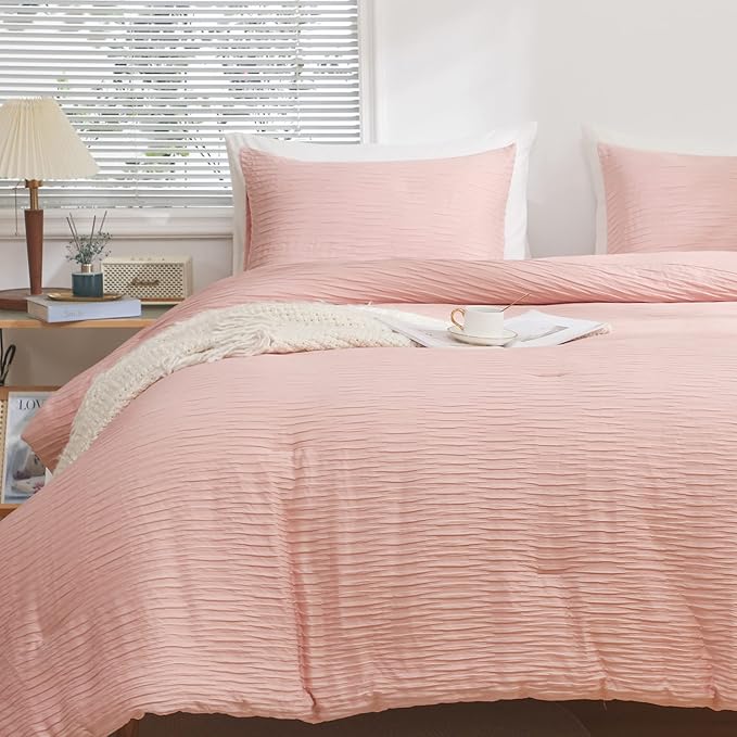 Blush Seersucker Comforter Set King Size (104x90 in), 3 Pieces Soft Crinkled Textured Comforter with 2 Pillowcases, Lightweight Microfiber Down Alternative Bedding Set for All Season - LeafyLoom