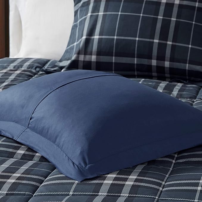 Woolrich Comforter Set, Cabin Lodge, Warm Cover for Colder Season, Modern Cottage-Inspired Down Alternative Ultra Soft Microfiber Bedding, Matching Sham, Plaid Navy King 3 Piece - LeafyLoom