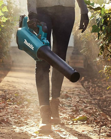 Makita XBU03SM1 18V LXT® Lithium-Ion Brushless Cordless Blower Kit (4.0Ah) - LeafyLoom