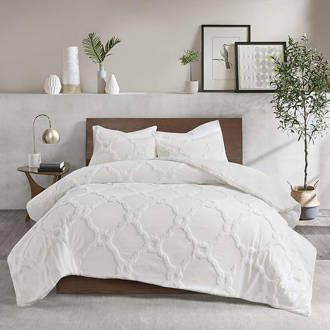 Madison Park Tufted Chenille Cotton Comforter, All Season Bedding Set, Matching Shams, Pacey Shabby Chic, Geometric Ogee Off White King/Cal King(104"x92") 3 Piece - LeafyLoom