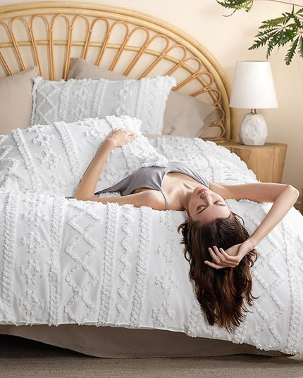 Bedsure Twin/Twin XL Comforter Set Dorm Bedding - White Boho Bedding Comforter Set, 2 Pieces Farmhouse Shabby Chic Embroidery Bed Set, Soft Jacquard Tufted Comforter for College - LeafyLoom