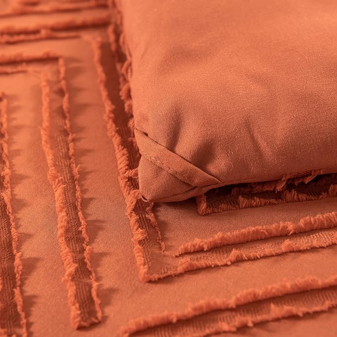 Queen Comforter Set, Tufted Terracotta Comforter Set Queen, Boho Bedding Comforter Sets Extra Fluffy, Ideal for All Seasons 3 Pieces (1 Comforter, 2 Pillowcases) - LeafyLoom
