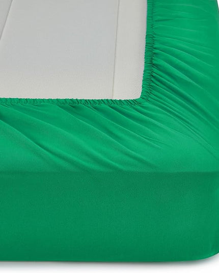 Amazon Basics 2 Piece Microfiber Kid's Bed-in-a-Bag Bedding Set, Toddler, Green, Solid - LeafyLoom