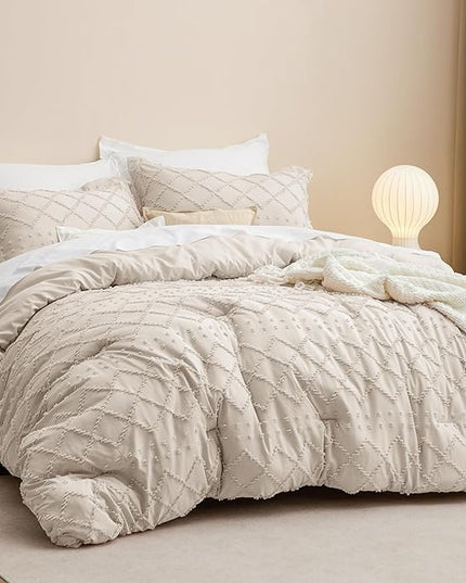 Bedsure Full Size Comforter Set - Beige Comforter, Boho Tufted Shabby Chic Bedding Comforter Set, 3 Pieces Vintage Farmhouse Bed Set for All Seasons, Fluffy Soft Bedding Set with 2 Pillow Shams - LeafyLoom