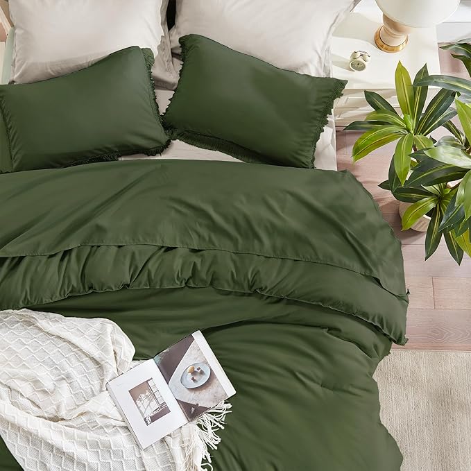 Andency Olive Green Comforter Set Queen, 3 Pieces Boho Tassel Lightweight Bedding Comforter Sets, All Season Soft Fluffy Fringe Bed Set (90x90In Comforter & 2 Pillowcases) - LeafyLoom