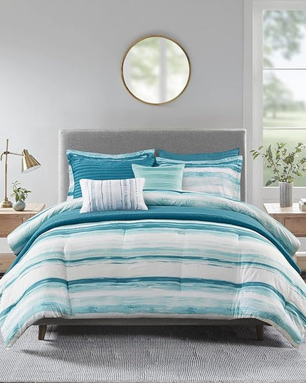 Madison Park Marina Comforter Quilt Combo Set - Modern Luxury Design, All Season Down Alternative Bedding, Matching Shams, Decorative Pillows, Full/Queen(90"x90"), Aqua 8 Piece - LeafyLoom