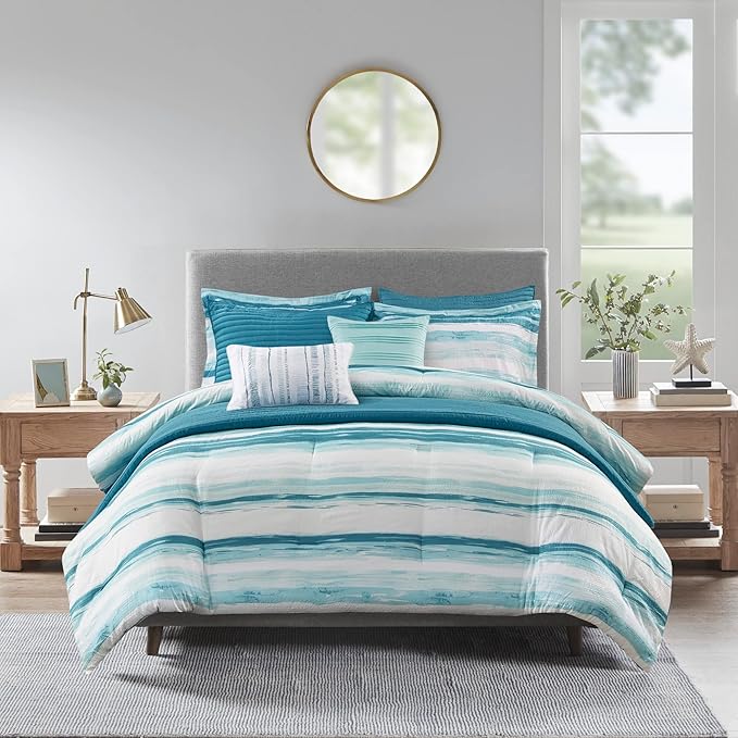 Madison Park Marina Comforter Quilt Combo Set - Modern Luxury Design, All Season Down Alternative Bedding, Matching Shams, Decorative Pillows, Full/Queen(90"x90"), Aqua 8 Piece - LeafyLoom