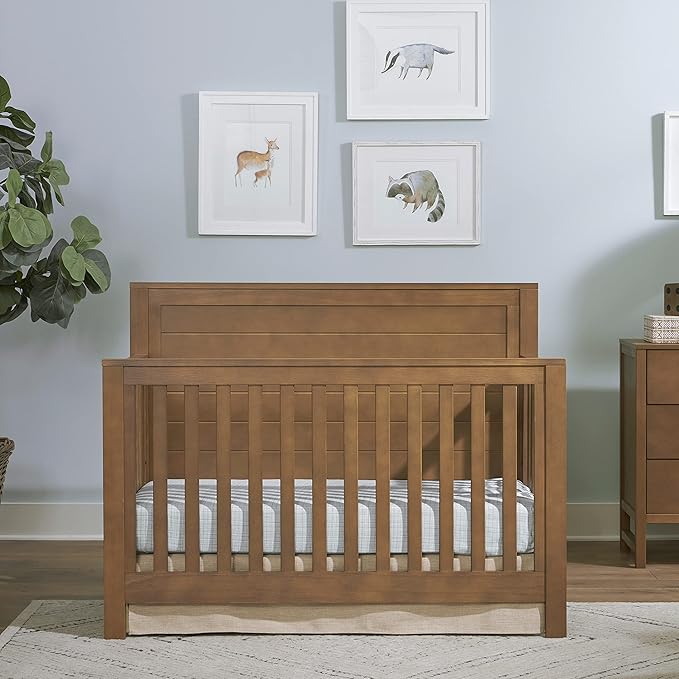 DaVinci Fairway 4-in-1 Convertible Crib in Stablewood, Greenguard Gold Certified - LeafyLoom