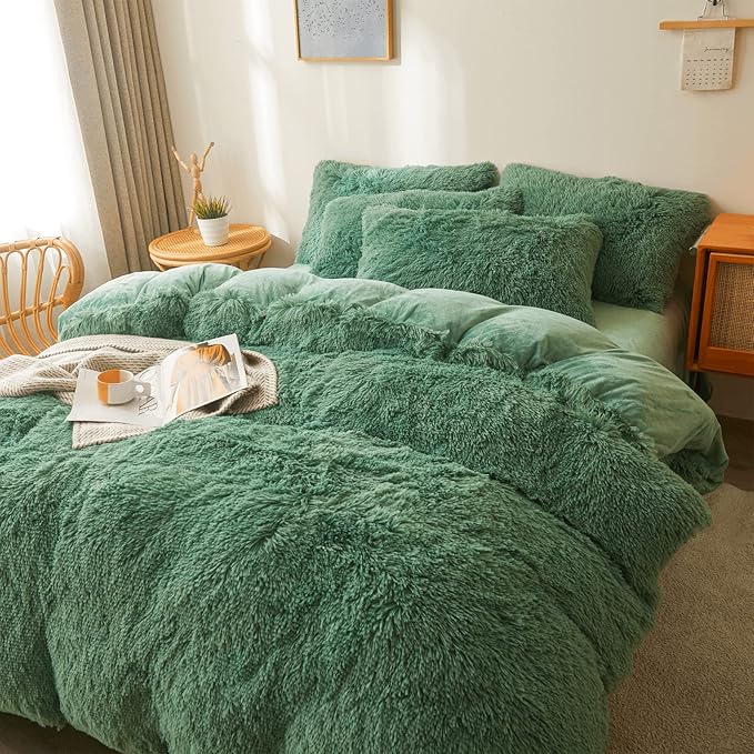 FOPPA Green Plush Comforter Cover Set Queen - Ultra Soft Faux Fur Green Bedding Sets 3 Pieces (1 Fluffy Duvet Cover + 2 Shaggy Pillow case) Fluffy Bed Set (Green, Queen) - LeafyLoom
