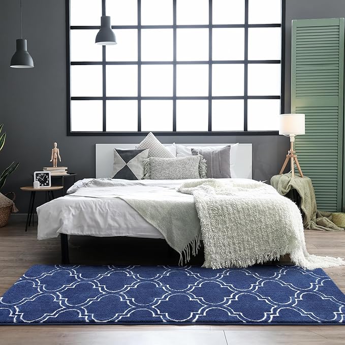 Chicrug Shag Geometric Modern Runner Rug for Bedroom, 2x6 Feet Memory Foam Indoor Hallway Runner Carpet, Fluffy Rug for Living Room Bedside Room Decor for Family, Navy/White - LeafyLoom