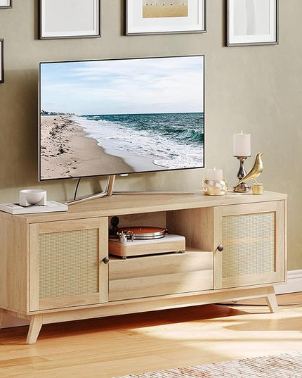 HOOBRO Rattan TV Stand for up to 65 inches TV, Large Boho Media TV Console with Charging Station, Mid Century Entertainment Center with Drawer and Adjustable Shelves for Living Room, Natural NL24UDS01 - LeafyLoom