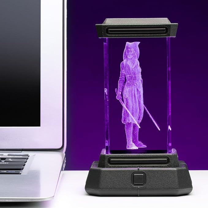 Paladone Ahsoka Tano Holographic Light, 3D Laser-Etched Crystal Model of Ahsoka Tano from The Mandalorian, 12cm (4.7") Tall Star Wars Lighting - LeafyLoom