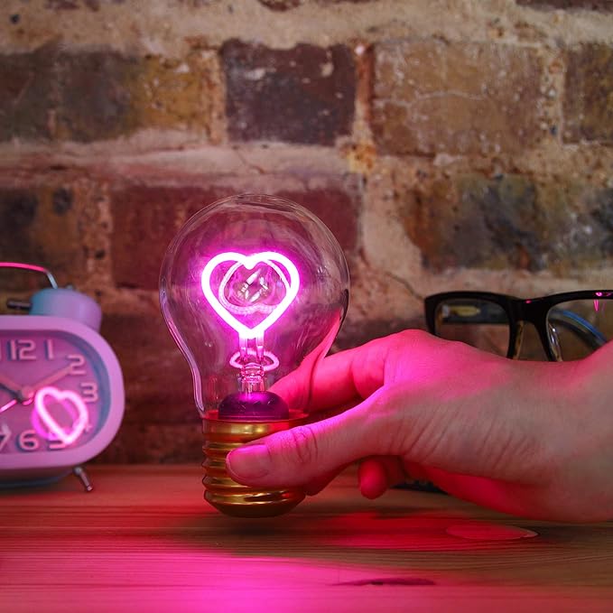 Suck UK Heart Shaped LED Light Bulb, Pink, 1 Count - LeafyLoom