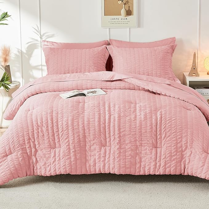 HYMOKEGE Seersucker Queen Comforter Set 3 Pieces, Lightweight Comforter Sets for Bedding, Bed Set with 1 All Season Soft Down Alternative Comforter and 2 Pillow Shams, Pink - LeafyLoom