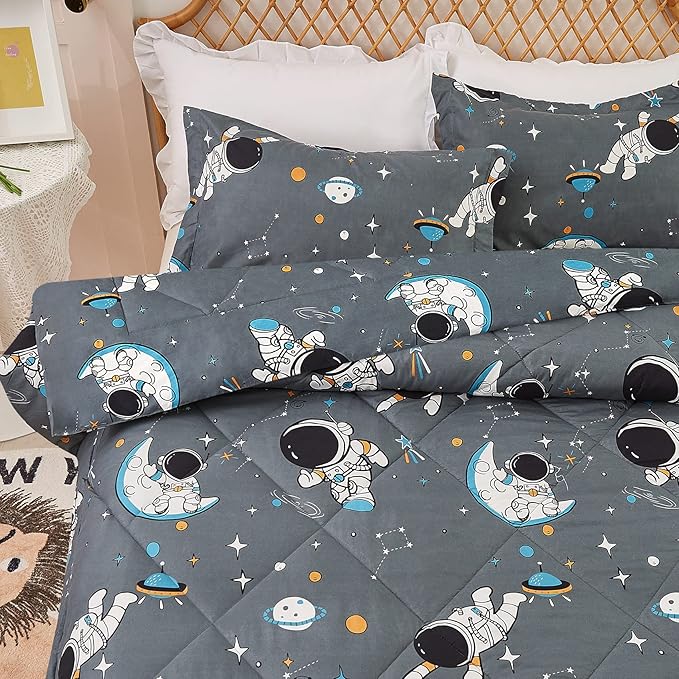 JSD Grey Astronaut Kids Comforter Set for Boys Toddler, 3 Pieces Queen Microfiber Comforter with Pillow Sham, Soft Comfortable Machine Washable - LeafyLoom