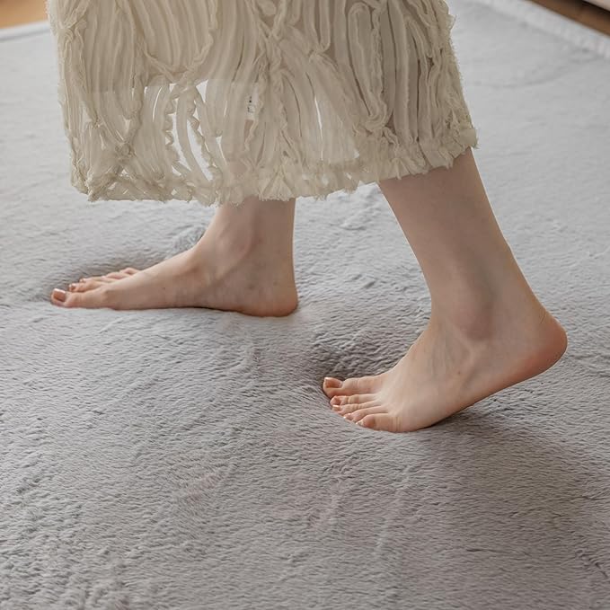 Faux Rabbit Fur Rug - 1.18" Thick Soft Fluffy Area Rug, Non-Slip Memory Foam Crawling Mat, Light Gray, 78"x118" - LeafyLoom