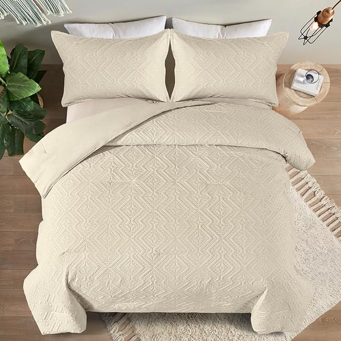 WONGS BEDDING Khaki Comforter Set King Size(104“×90”), Boho Geometric Textured Bedding Comforter Sets - 3 Pieces Reversible Soft Microfiber Ultrasonic Bedding with 2 PillowCases - LeafyLoom