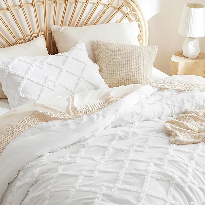 Bedsure Boho Comforter Set King - White Tufted Bedding Comforter Set, 3 Pieces Farmhouse Shabby Chic Embroidery Bed Set, Soft Fluffy Geometric Pattern Comforter for All Seasons - LeafyLoom