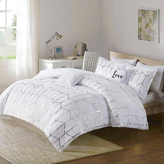 Intelligent Design Raina Full / Queen Comforter Set, Soft Microfiber Comforter Set Queen, Modern Geometric Metallic Bed Set, 5 Pieces College Bedding Comforter Set with 2 Shams, 2 Toss Pillows White - LeafyLoom
