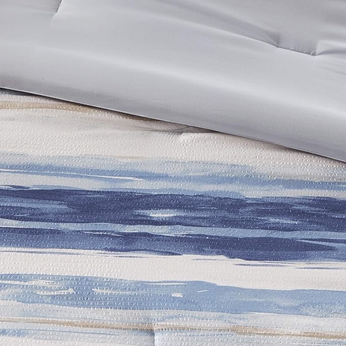 Madison Park Marina Comforter Quilt Combo Set - Modern Luxury Design, All Season Down Alternative Bedding, Matching Shams, Decorative Pillows, Full/Queen(90"x90"), Seersucker Blue 8 Piece - LeafyLoom