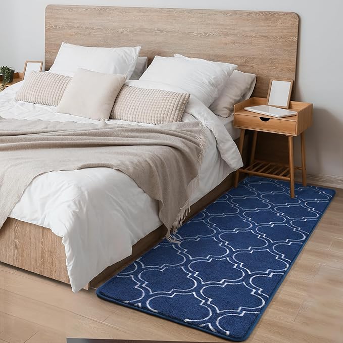 Chicrug Shag Geometric Modern Runner Rug for Bedroom, 2x6 Feet Memory Foam Indoor Hallway Runner Carpet, Fluffy Rug for Living Room Bedside Room Decor for Family, Navy/White - LeafyLoom